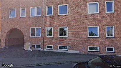 Andelsboliger til salg i Charlottenlund - Foto fra Google Street View