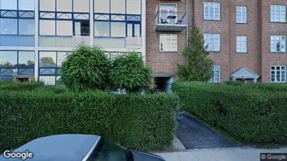 Lejligheder til salg i Charlottenlund - Foto fra Google Street View