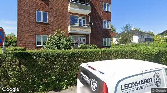 Lejligheder til salg i Charlottenlund - Foto fra Google Street View