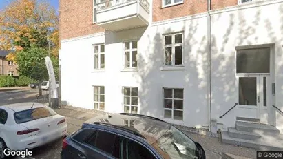 Lejligheder til salg i Charlottenlund - Foto fra Google Street View