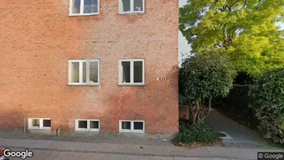 Lejligheder til salg i Charlottenlund - Foto fra Google Street View