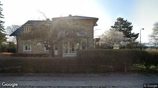 Lejligheder til salg i Charlottenlund - Foto fra Google Street View