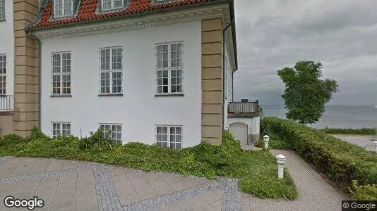 Lejligheder til salg i Rungsted Kyst - Foto fra Google Street View