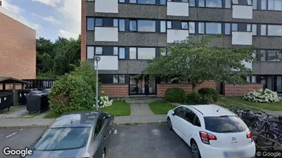 Lejligheder til salg i Humlebæk - Foto fra Google Street View