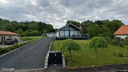 Lejligheder til salg i Mariager - Foto fra Google Street View Lejligheder til salg i Mariager - Foto fra Google Street View