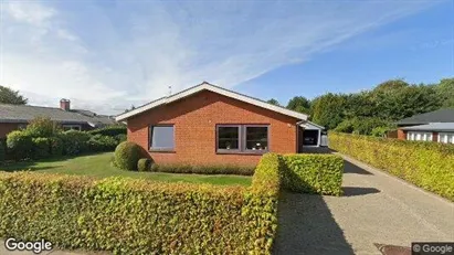 Lejligheder til salg i Sæby - Foto fra Google Street View Lejligheder til salg i Sæby - Foto fra Google Street View