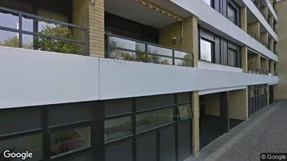 Lejligheder til salg i Skodsborg - Foto fra Google Street View Lejligheder til salg i Skodsborg - Foto fra Google Street View