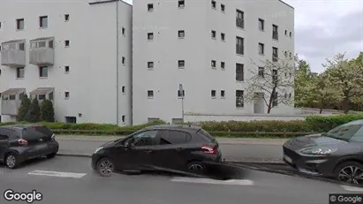 Lejligheder til salg i Skodsborg - Foto fra Google Street View Lejligheder til salg i Skodsborg - Foto fra Google Street View