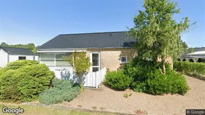Andelsboliger til salg i Rødkærsbro - Foto fra Google Street View Andelsboliger til salg i Rødkærsbro - Foto fra Google Street View