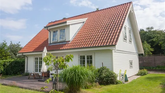 Huse i Kongens Lyngby - billede 1