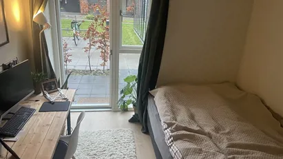 Søger stille og rolig roomie til skønt område tæt på Glostrup st